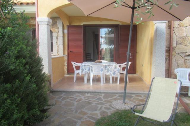 Casa Alice Apartment Budoni Exterior photo