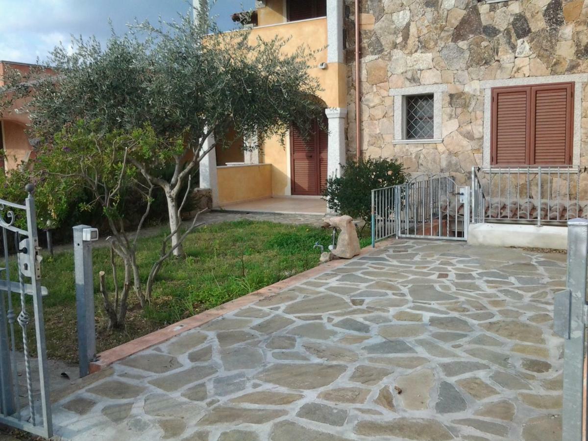 Casa Alice Apartment Budoni Exterior photo