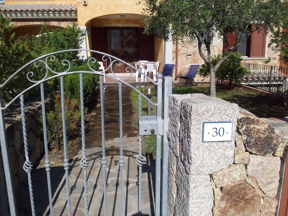 Casa Alice Apartment Budoni Exterior photo