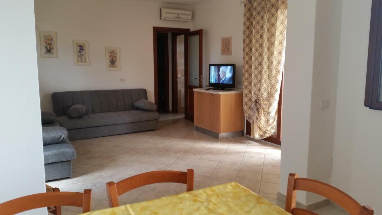Casa Alice Apartment Budoni Exterior photo