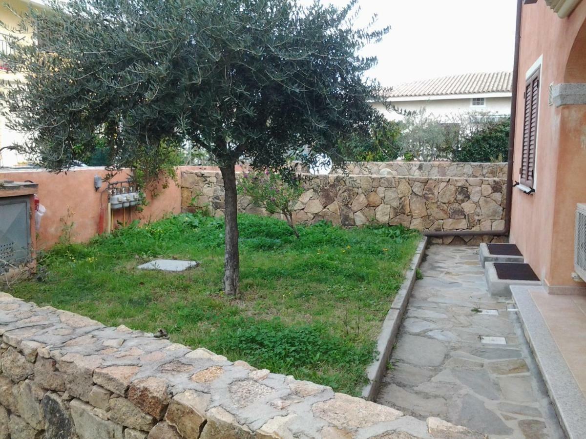 Casa Alice Apartment Budoni Exterior photo