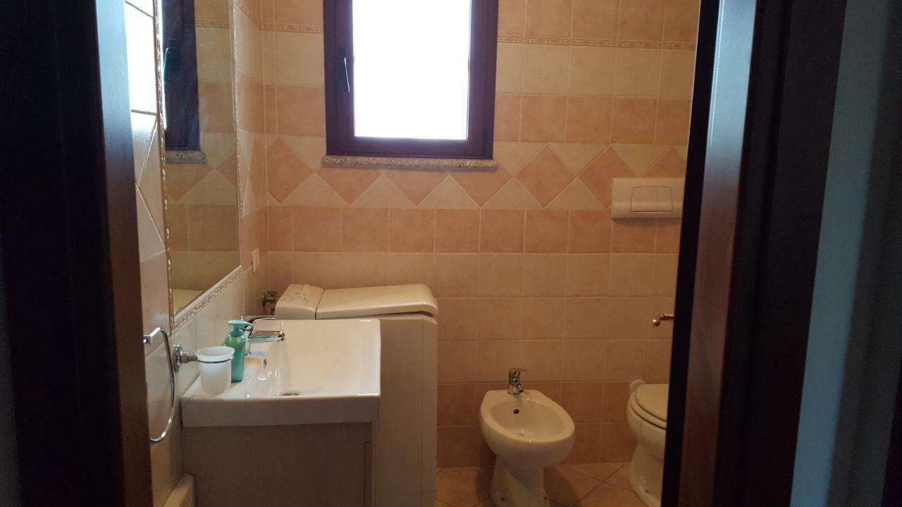 Casa Alice Apartment Budoni Exterior photo